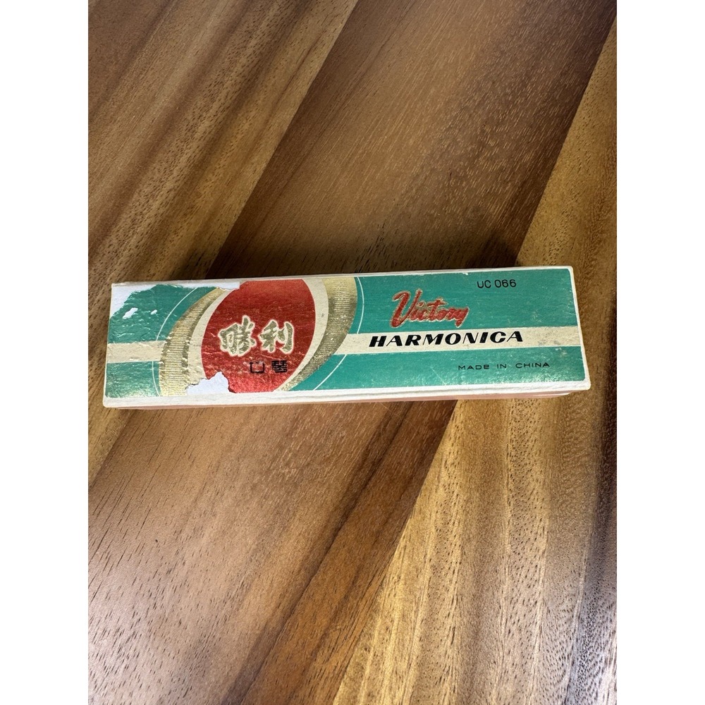 Vintage‎ Victory Harmonica UC066 - Original Box